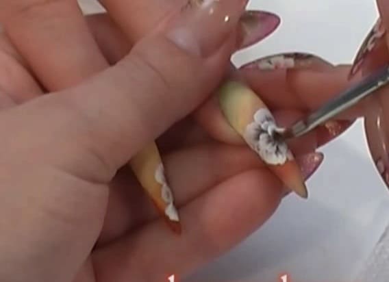 Видео курс по художественной росписи ногтей плоской кистью