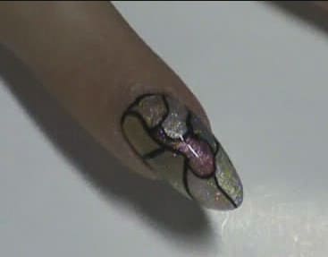 Пример росписи ногтей акриловыми красками по лаку